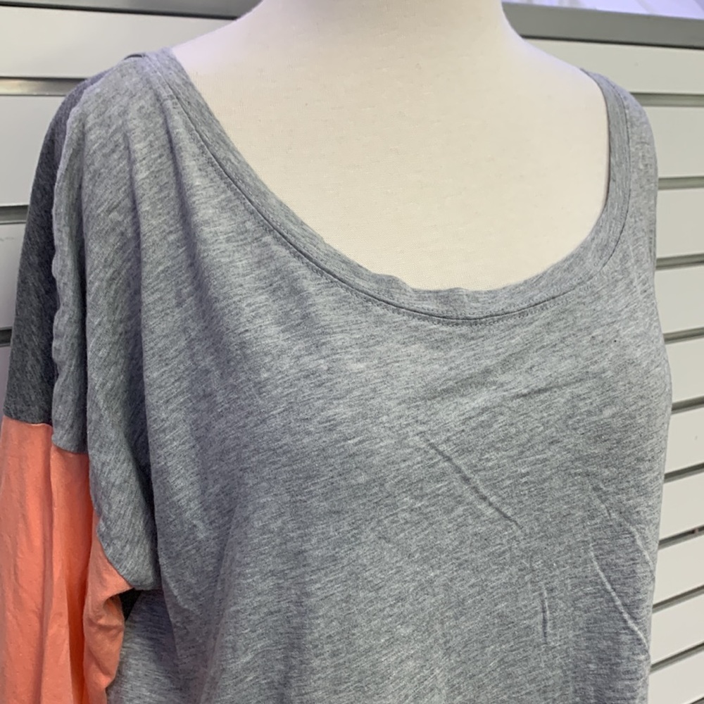Calvin Klein Gray Performance Top - Picture 3 of 7